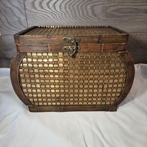 Vintage Art Brass & Wood Latched Keepsake Bombay Box